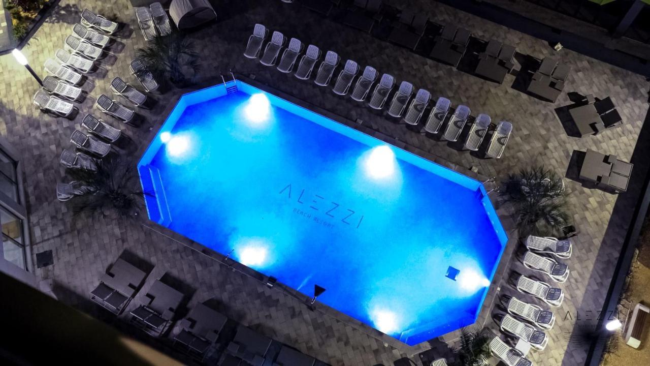Vibe Apartment- Spa N Pools Beach Resort Năvodari Extérieur photo