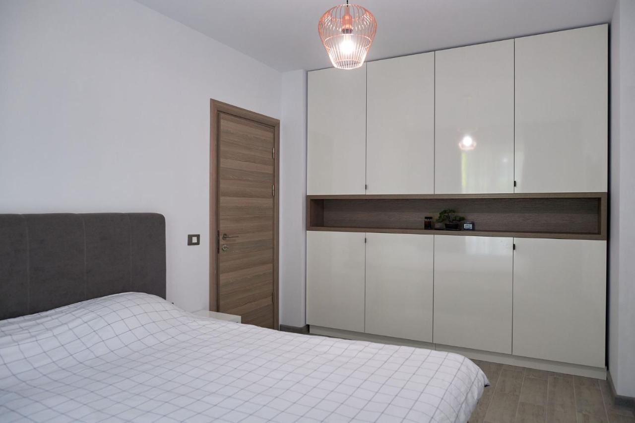 Vibe Apartment- Spa N Pools Beach Resort Năvodari Extérieur photo