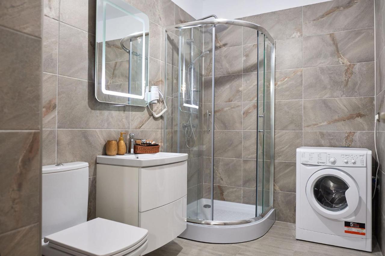 Vibe Apartment- Spa N Pools Beach Resort Năvodari Extérieur photo